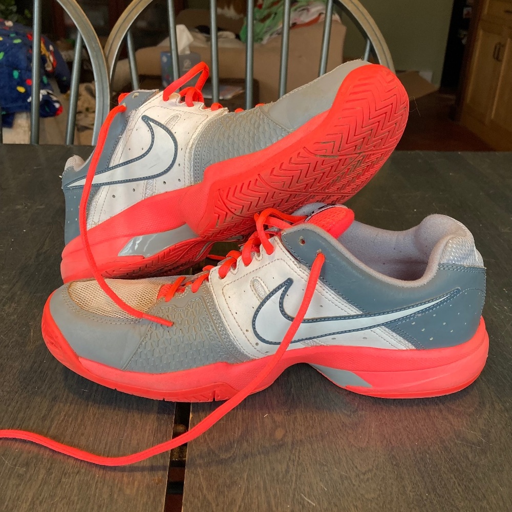 Nike Air Cage Court tennis shoe